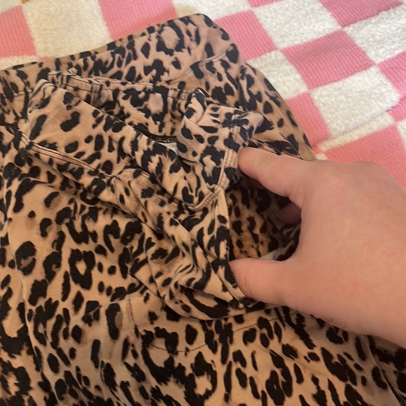 SOMA INTIMATES LEOPARD / CHEETAH PRINT PAJAMA SET - Picture 3 of 4